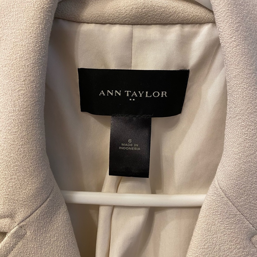 Jacket - Picture 3 of 6